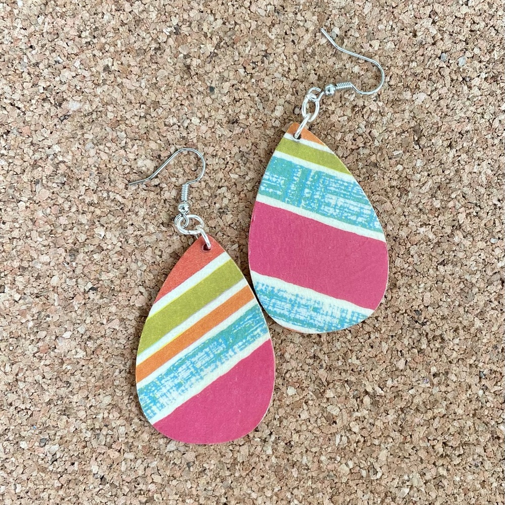 Lightweight Dangle Earrings